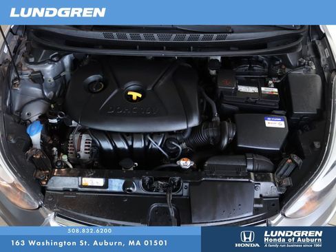 Used 2015 Hyundai Elantra SE w/ Option Group 02 FWD image 25