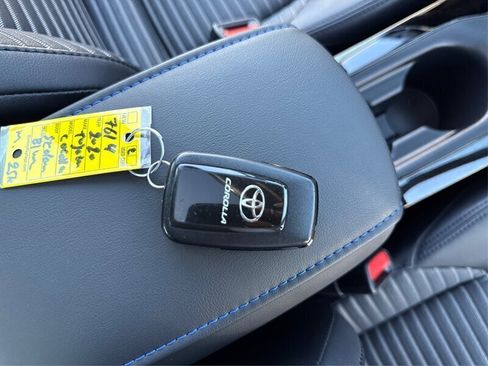 Used 2020 Toyota Corolla XSE image 54