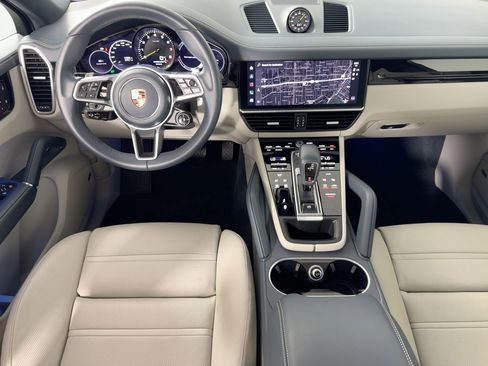 Certified 2023 Porsche Cayenne Coupe w/ Premium Package image 16