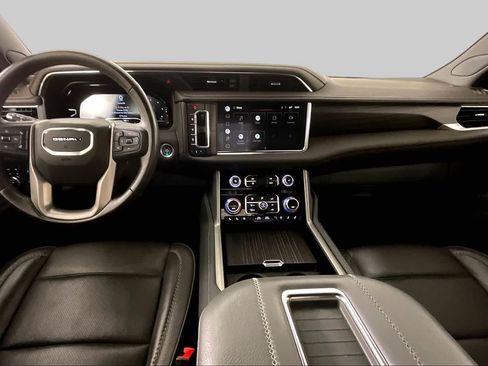 Used 2022 GMC Yukon XL Denali AWD/4WD image 15