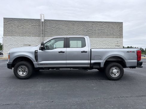 Used 2023 Ford F250 XL AWD/4WD image 9