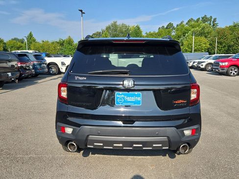 Used 2024 Honda Passport TrailSport image 6