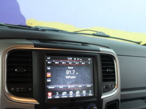 Used 2017 RAM 1500 Big Horn AWD/4WD image 19