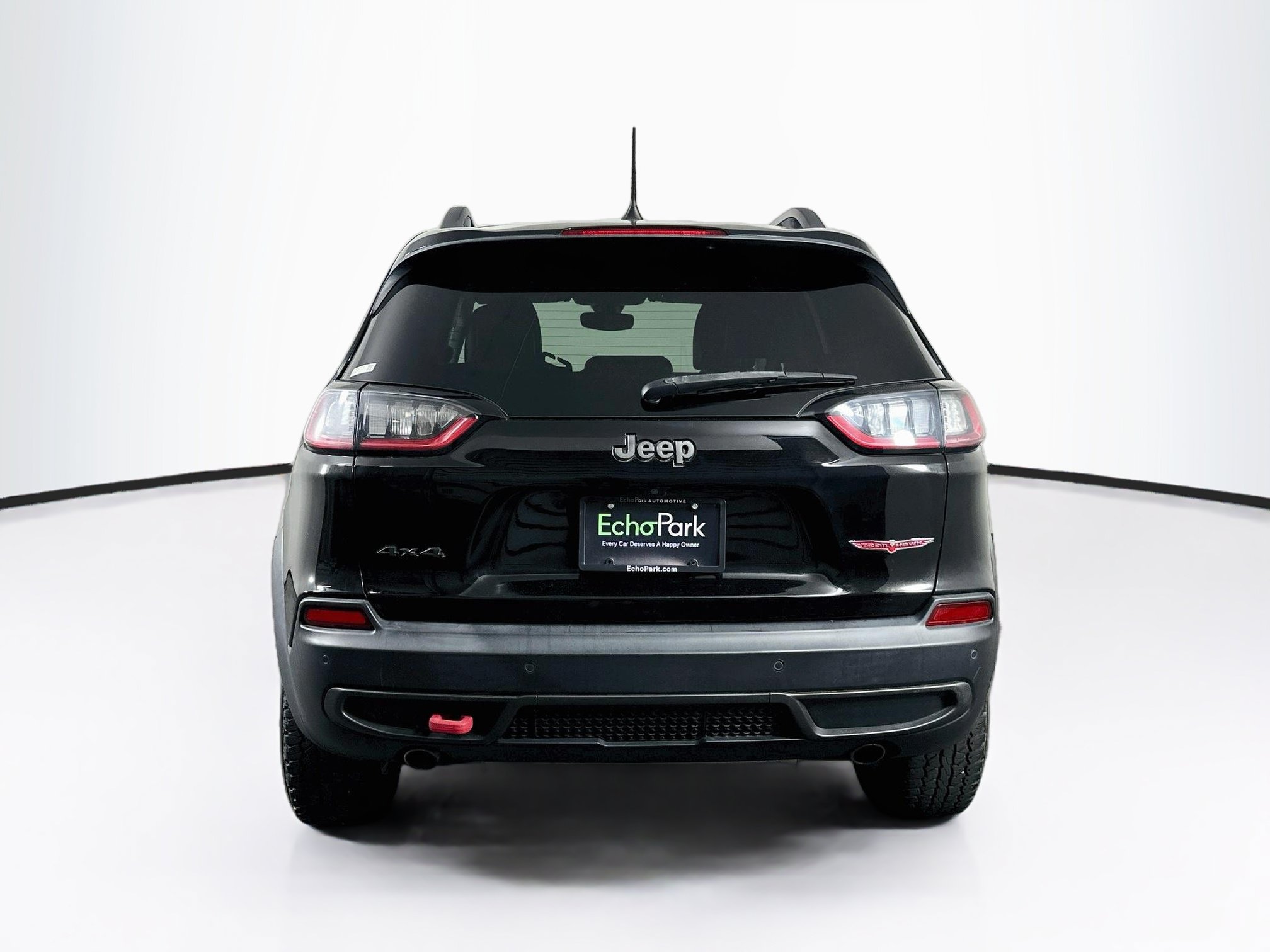 Used 2019 Jeep Cherokee Trailhawk AWD/4WD image 7