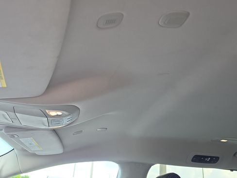 Used 2023 Chrysler Pacifica Touring-L FWD image 30