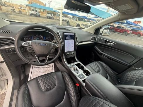 Used 2024 Ford Edge Titanium image 16