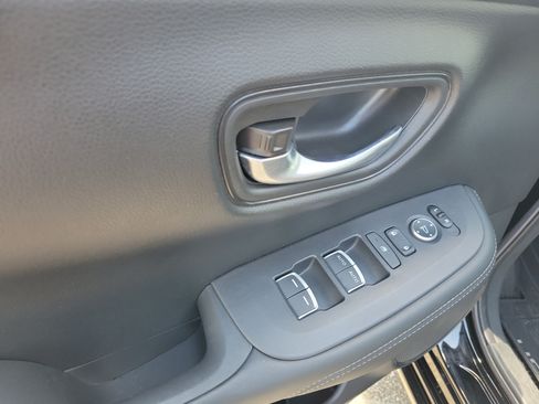 Used 2025 Honda HR-V EX-L image 21