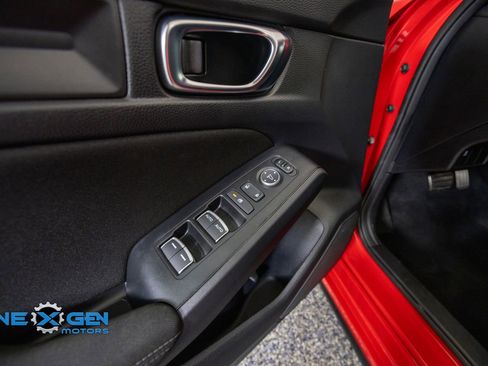 Used 2025 Honda Civic Sport image 12