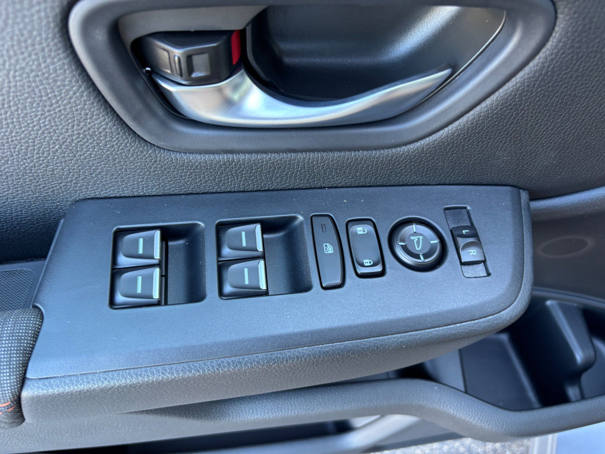 New 2026 Honda Pilot Sport image 16