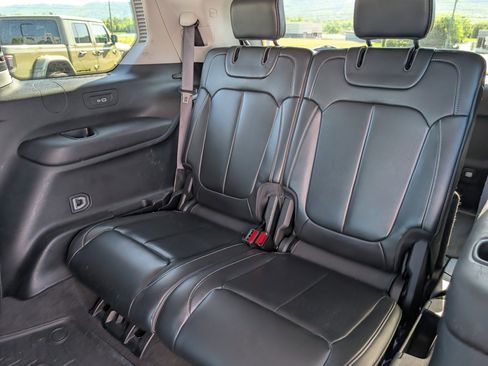 Used 2021 Jeep Grand Cherokee L Limited image 17