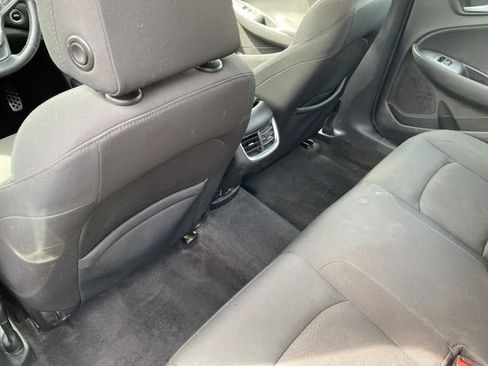 Used 2016 Chevrolet Malibu LT image 6