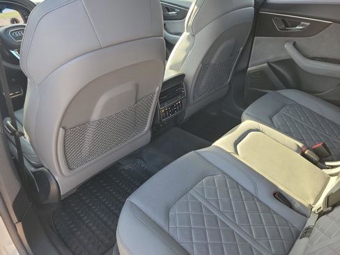 Used 2022 Audi SQ8 Prestige w/ Prestige Package image 22