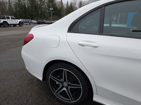 Used 2017 Mercedes-Benz C 300 4MATIC Sedan image 28