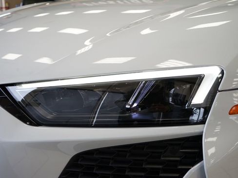 Used 2022 Audi R8 V10 w/ Carbon Exterior Package image 30