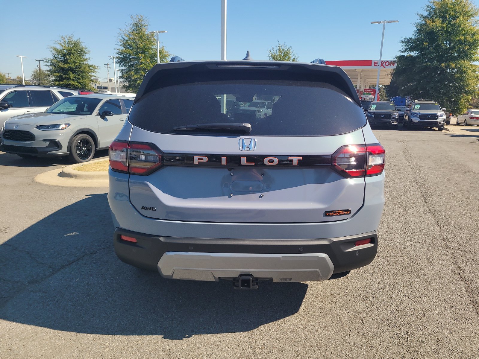 New 2026 Honda Pilot TrailSport image 4