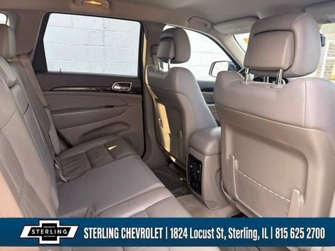 Used 2013 Jeep Grand Cherokee Laredo AWD/4WD image 14