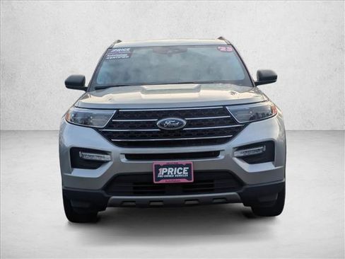 Used 2023 Ford Explorer XLT w/ Equipment Group 202A image 2