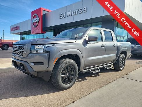 Used 2022 Nissan Frontier SV image 1