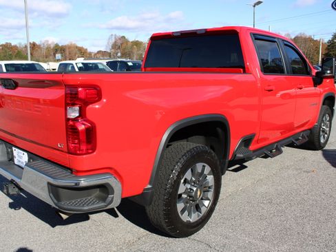 Used 2024 Chevrolet Silverado 2500 LT image 6