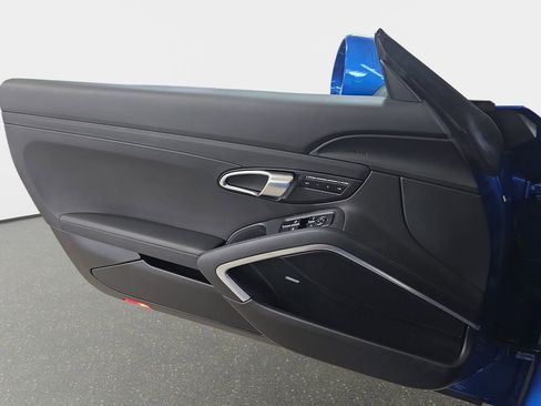 Used 2015 Porsche 911 Carrera image 27