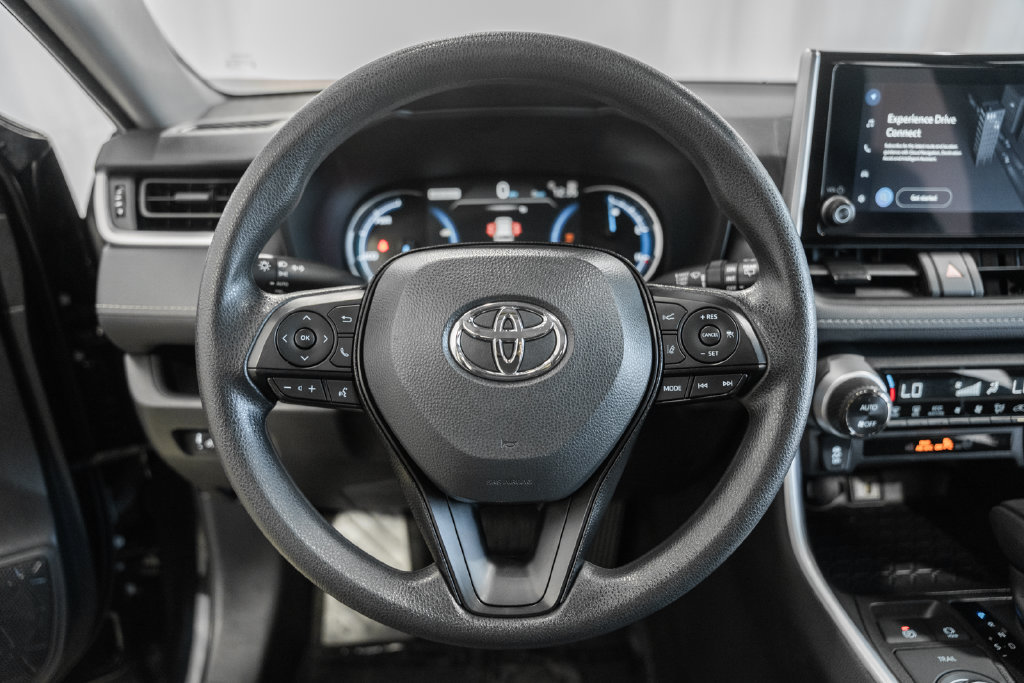 Certified 2025 Toyota RAV4 XLE AWD/4WD image 19
