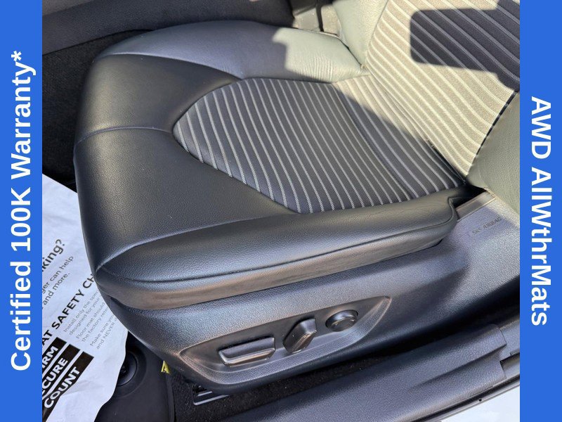Used 2024 Toyota Camry SE AWD/4WD image 17