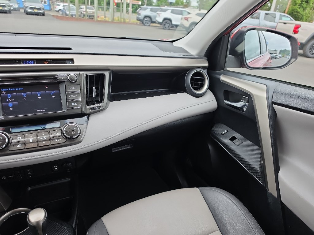 Used 2014 Toyota RAV4 Limited w/ Technology Package FWD image 22