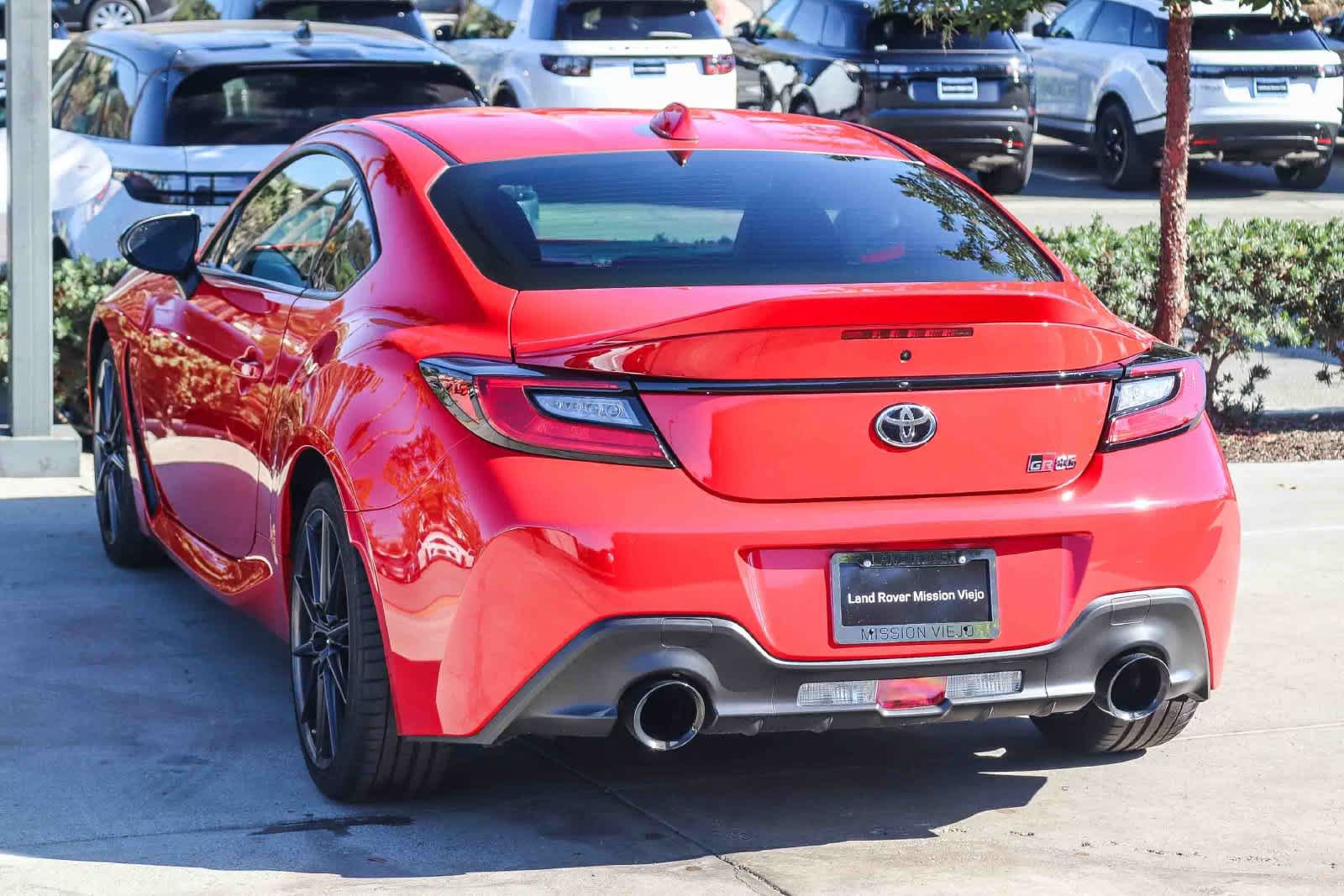 Used 2025 Toyota GR86 Premium w/ Performance Package RWD image 4