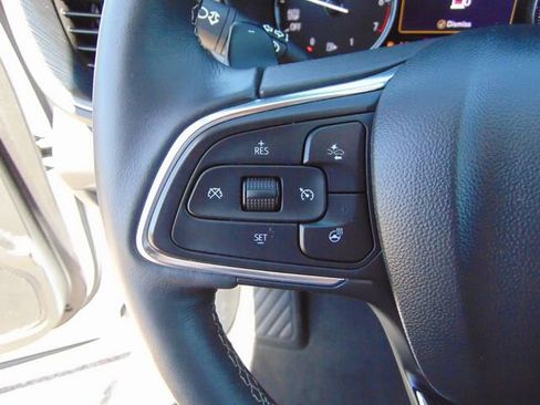 Used 2023 Buick Envision Essence w/ Technology Package I AWD/4WD image 17