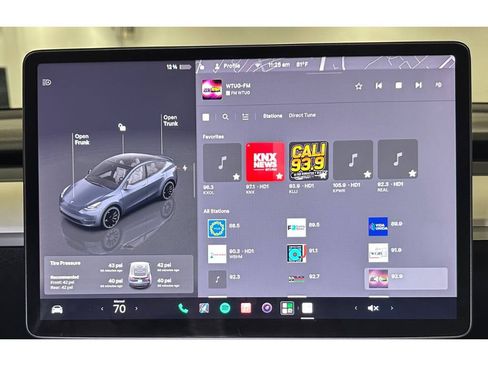Used 2022 Tesla Model Y Performance AWD/4WD image 34