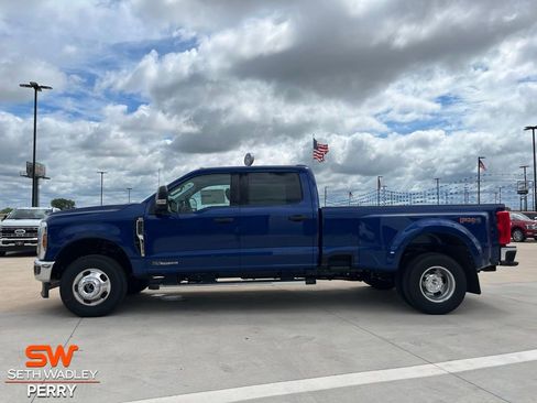 New 2026 Ford F350 XLT image 4