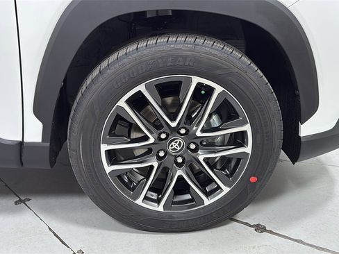 New 2026 Toyota Corolla Cross XLE image 21