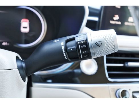 Used 2026 Genesis G70 2.5T Prestige image 20