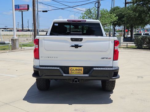 Certified 2022 Chevrolet Silverado 1500 ZR2 AWD/4WD image 4