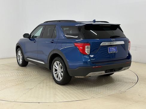 Certified 2020 Ford Explorer XLT w/ Equipment Group 202A AWD/4WD image 3