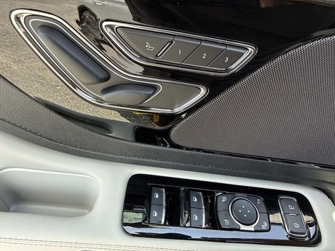 New 2026 Lincoln Aviator 2WD image 20