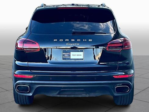 Used 2017 Porsche Cayenne Platinum Edition w/ Premium Package (PJV) image 5