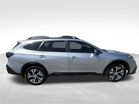 Used 2021 Subaru Outback Limited XT w/ Popular Package #2 AWD/4WD image 4