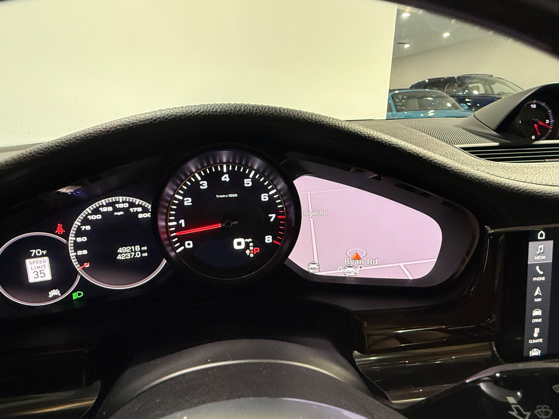 Used 2017 Porsche Panamera 4S AWD/4WD image 28