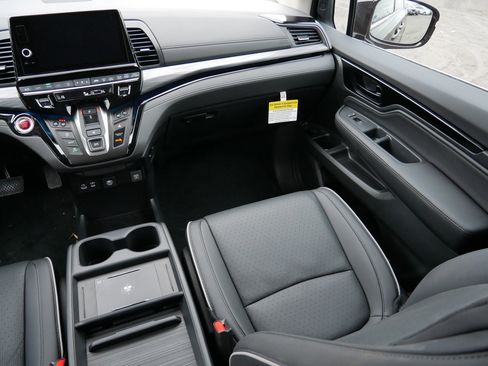 New 2026 Honda Odyssey Elite image 11