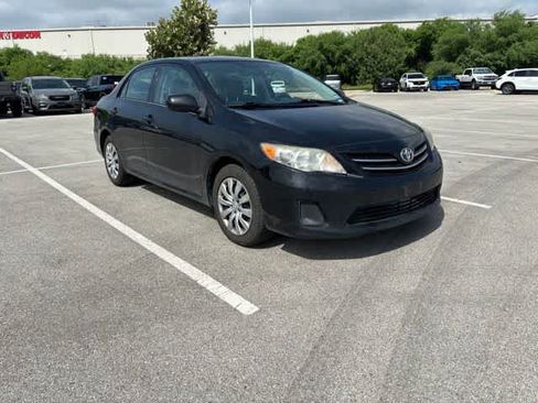 Used 2013 Toyota Corolla LE FWD image 7
