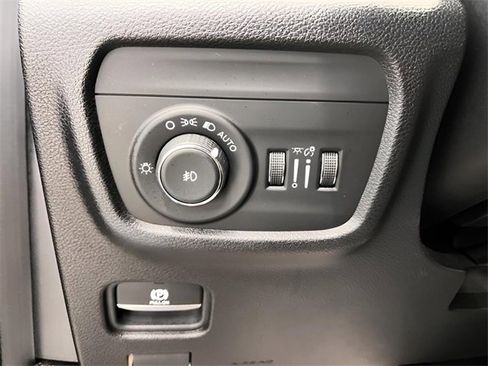 Used 2021 Jeep Grand Cherokee L Limited w/ MOPAR Finishing Package image 21