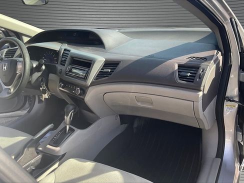 Used 2012 Honda Civic DX image 25