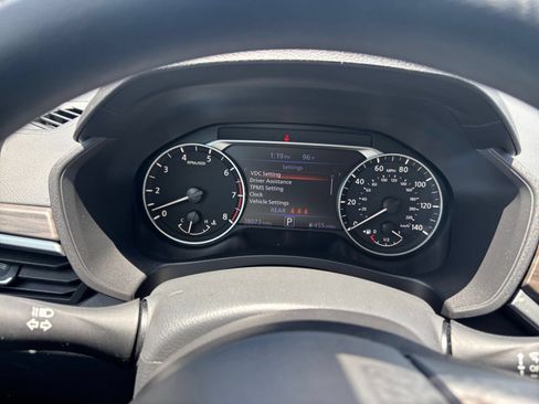 Used 2025 Nissan Altima 2.5 SV FWD image 39