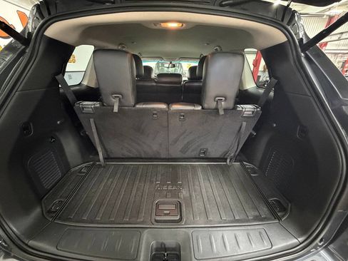 Used 2014 Nissan Pathfinder Platinum w/ Cargo Package AWD/4WD image 26