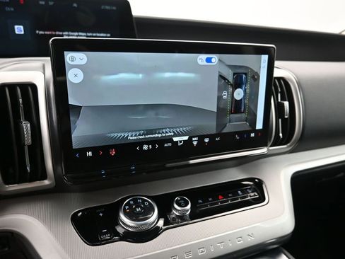 Certified 2025 Ford Expedition Max Active image 19