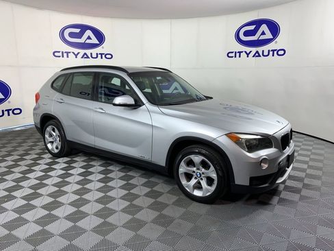 Used 2013 BMW X1 sDrive28i RWD image 1