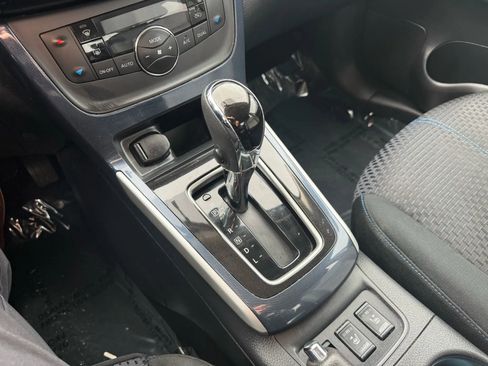Used 2019 Nissan Sentra SR image 16