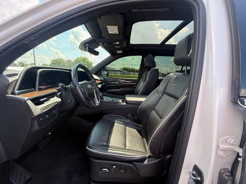 Used 2023 Cadillac Escalade Premium Luxury w/ LPO, Radiant Package AWD/4WD image 12