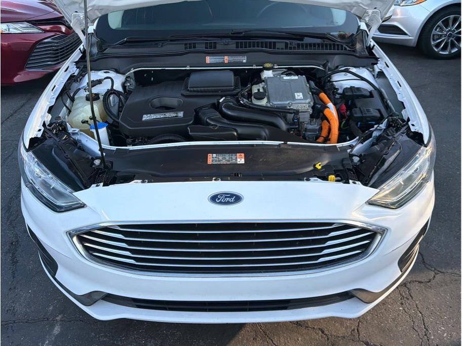 Used 2020 Ford Fusion SE FWD image 27